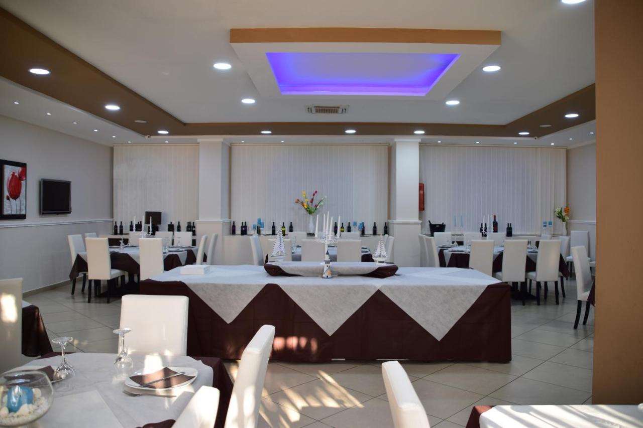 Mg Palace Hotel Costa Del Sole Agnone Bagni Buitenkant foto