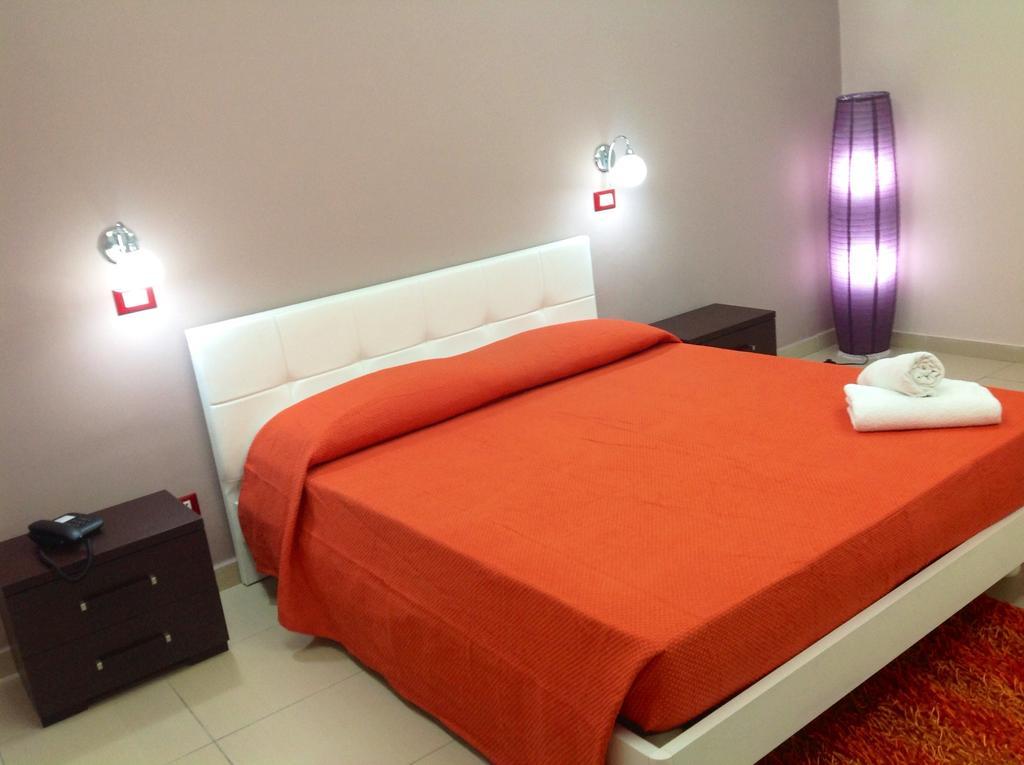 Mg Palace Hotel Costa Del Sole Agnone Bagni Kamer foto